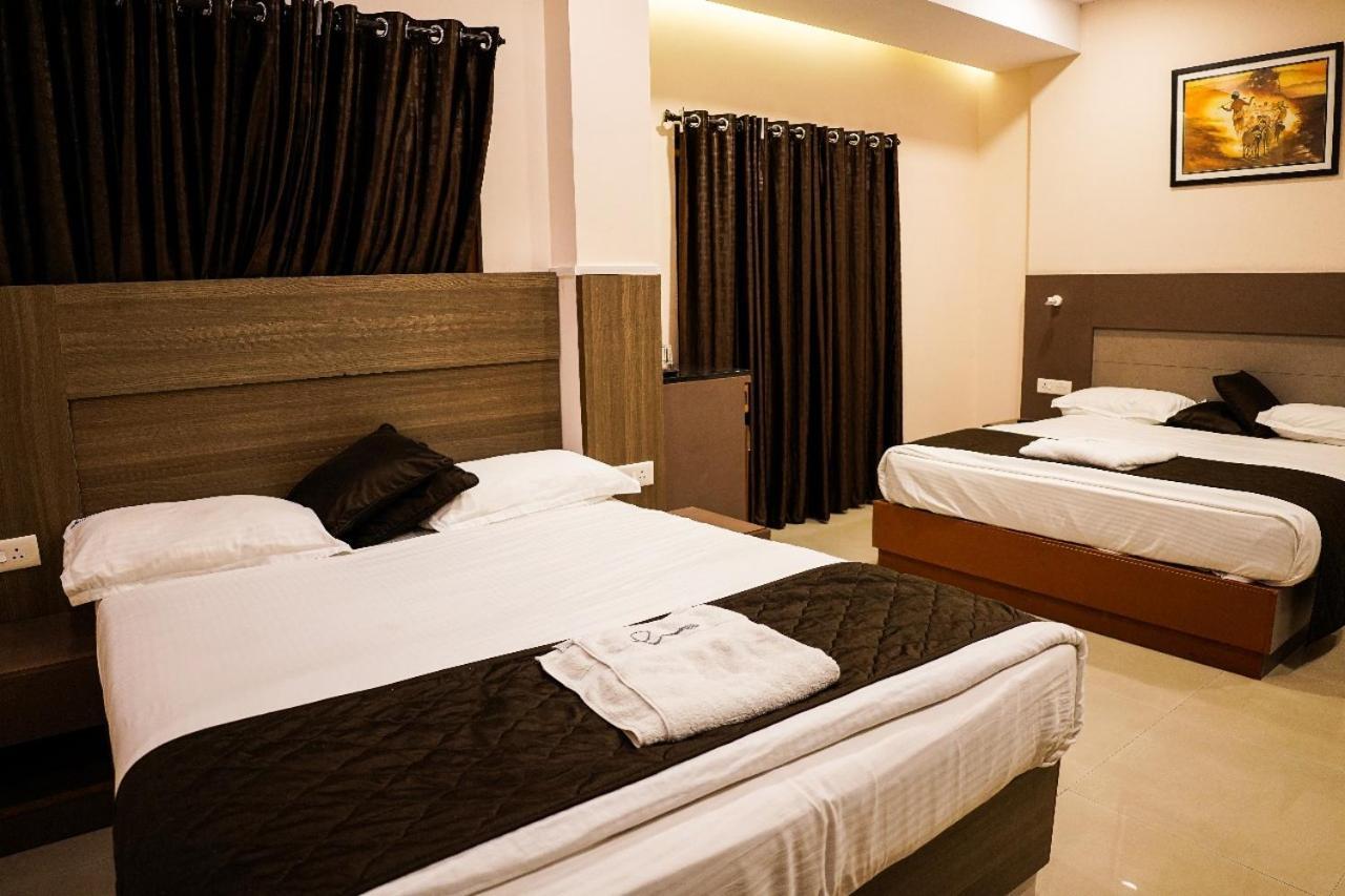 Hotel De L'Amour Port Blair Exterior photo